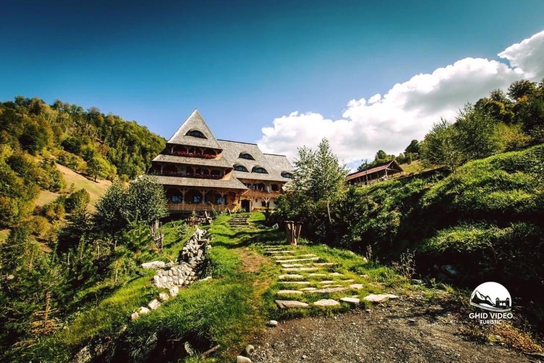 Hotel Conacul Drahneilor Ruscova Exterior foto
