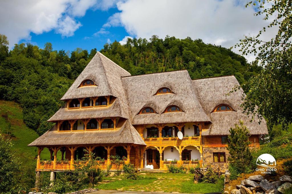 Hotel Conacul Drahneilor Ruscova Exterior foto